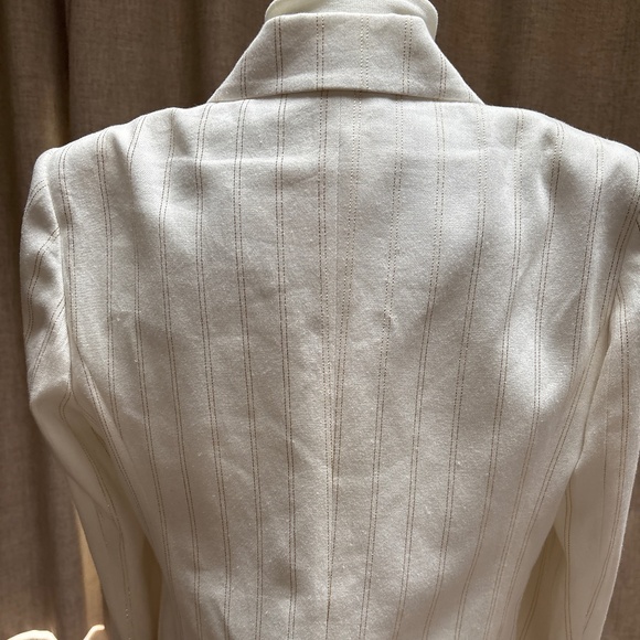 Elie Tahari Winter White Cropped Blazer-Gold Button/Metallic Thread-NWT - Picture 6 of 8